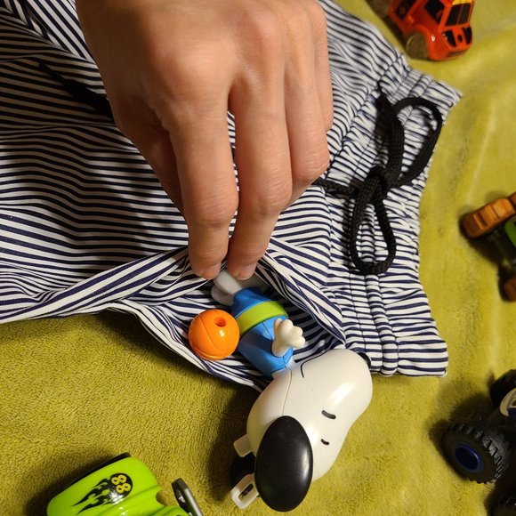 Boy's shorts light material - Picture 2 of 5